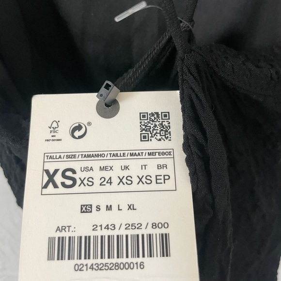 NWT Zara Black Body Con Mini Dress high neckline open back, textured Dress Sz XS - Picture 3 of 6